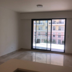 Studio mixed use in Condamine