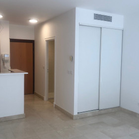 Studio mixed use in Condamine