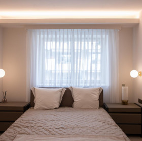 Luxurious Renovated 4-Room Penthouse