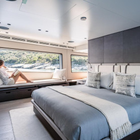 M/Y AT ONE
