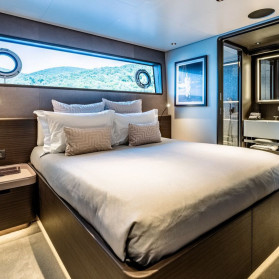 M/Y AT ONE