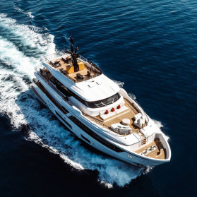 M/Y AT ONE