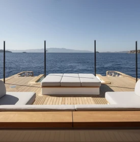 M/Y LEXSEA