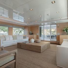 M/Y ZIA