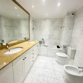Luxurious Spacious Apartment 