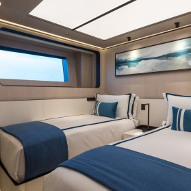 M/Y AKULA