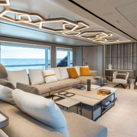 M/Y AKULA