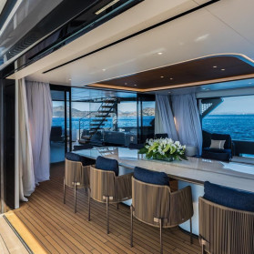 M/Y AKULA