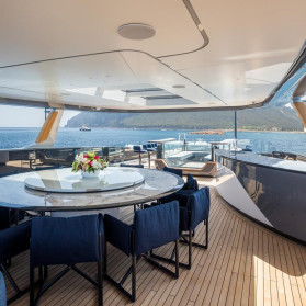 M/Y AKULA