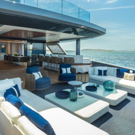 M/Y AKULA