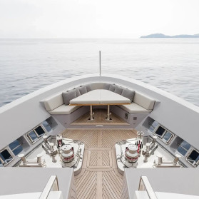 LES BRUXELLOIS Yacht Charter Rental