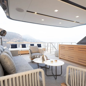 LES BRUXELLOIS Yacht Charter Rental