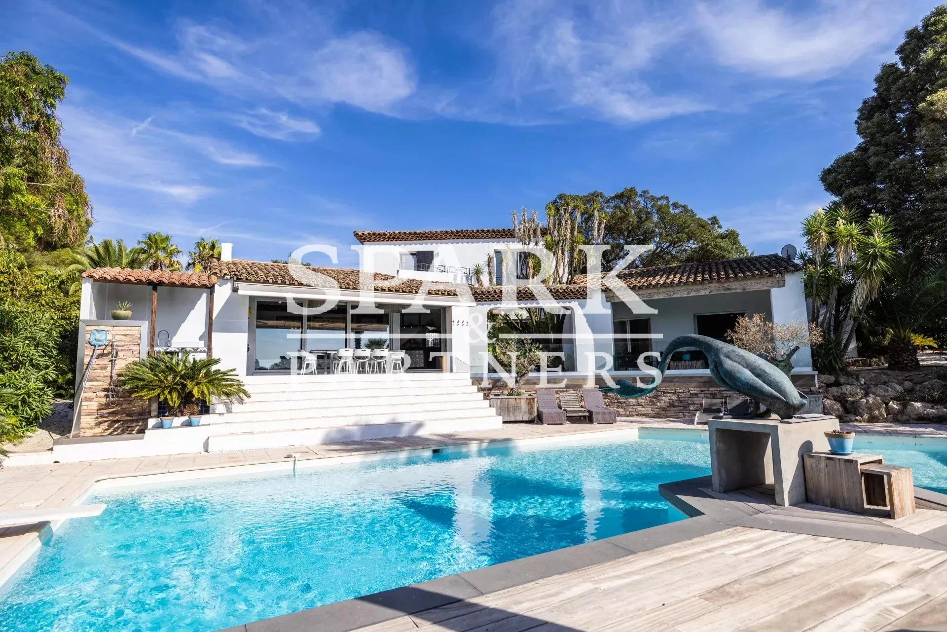 Sumptuous Villa in a private estate - Gassin