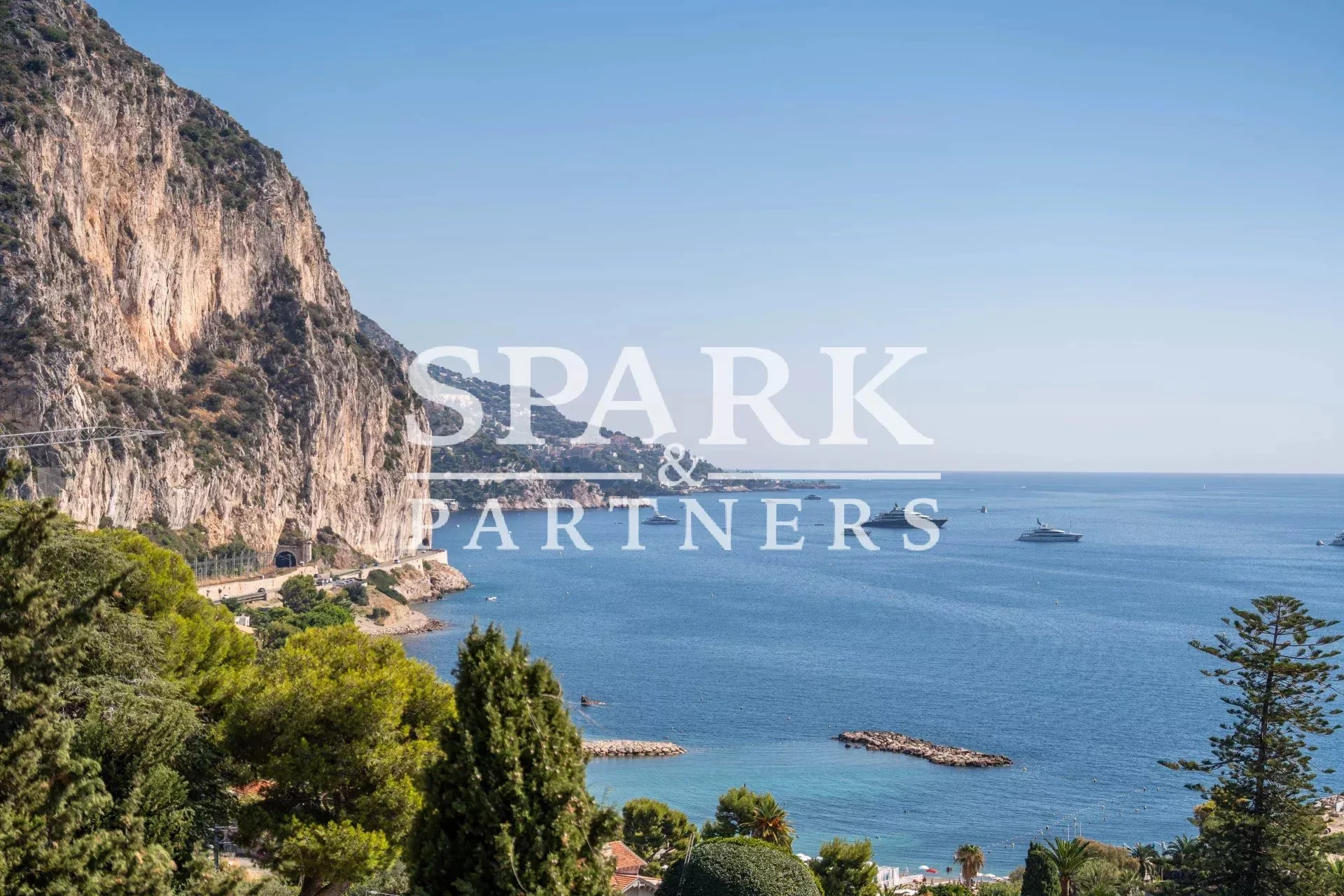 Beaulieu-sur-Mer - Spacious and bright 3-room apartment