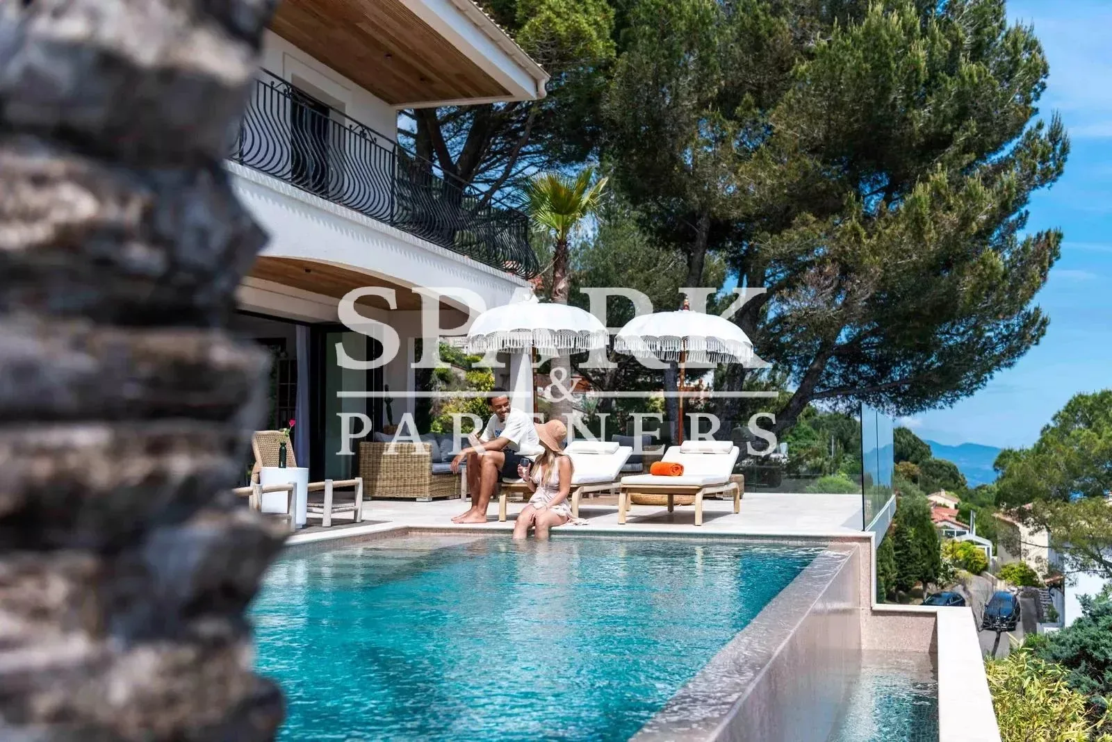 La Turbie - Villa in a private estate with panoramic sea view