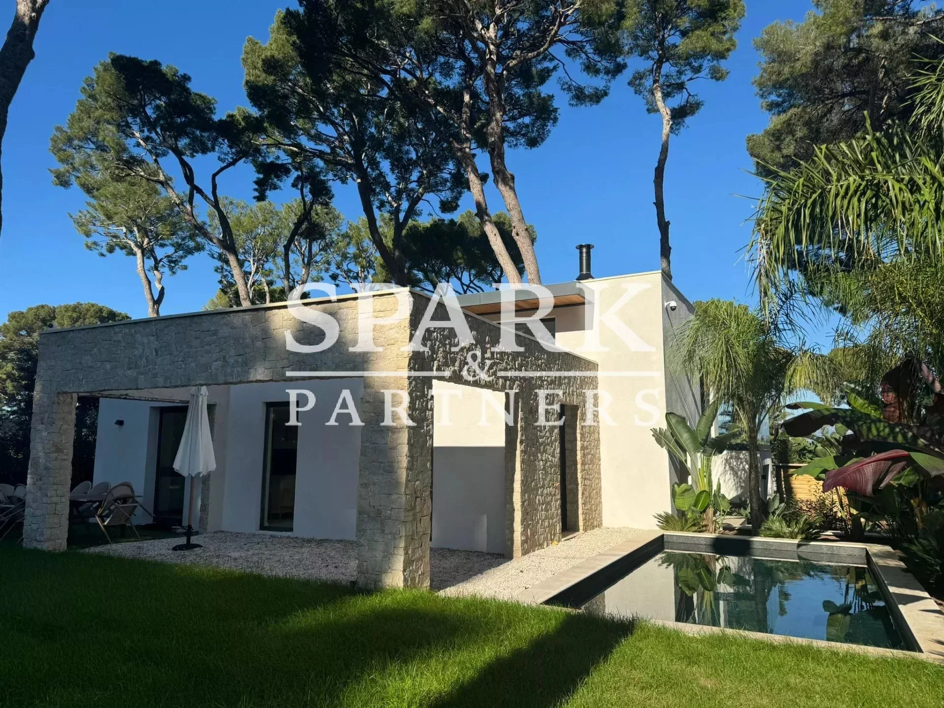 Cap d'Antibes - Luxury villa for rent