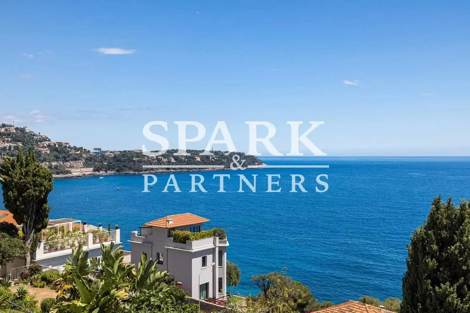 Luxurious Villa Rental Near Monaco