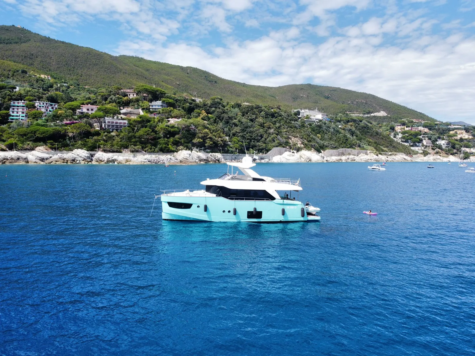 M/Y Navetta 58